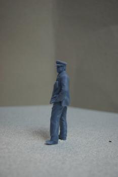 Preview: Figur Bahnhofsvorsteher - unbemalt