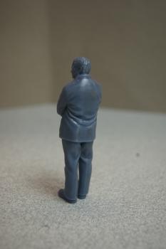 Preview: Figur Mann mit Schirm - unbemalt