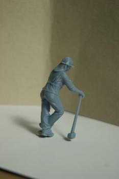 Preview: Figur Bauarbeiterin mit Abbruchhammer - unbemalt