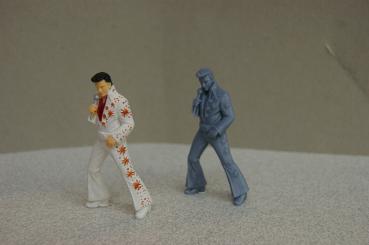 Figur Elvis-Imitator - unbemalt - 1 : 22,5 - Kopie