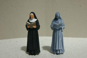 Figur Schwester Hanna - unbemalt - 1 : 22,5