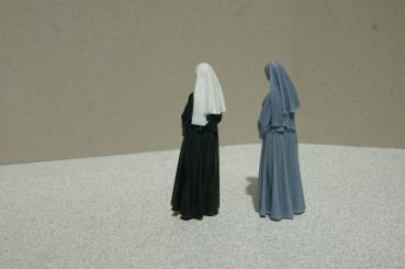 Preview: Figur Schwester Gabi - unbemalt - 1 : 22,5