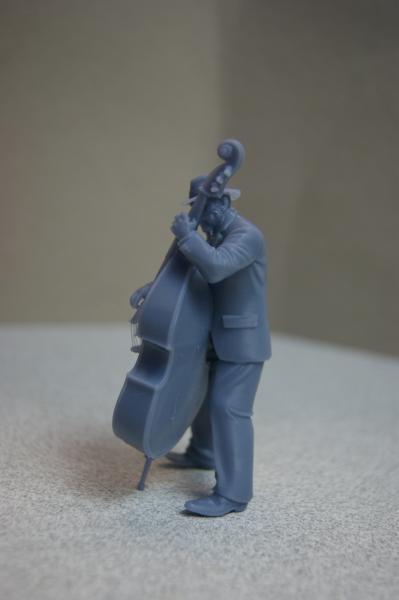 Figur Kontrabassspieler - unbemalt