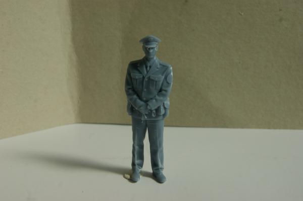 Figur Polizist stehend - unbemalt