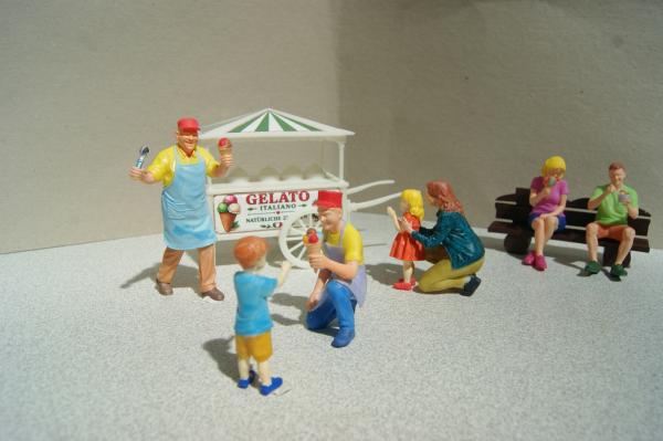 Figur Eiswagen - unbemalt