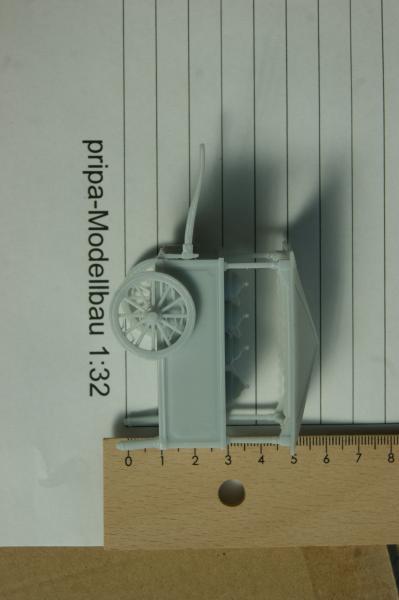 Figur Eiswagen - unbemalt - 1 : 32